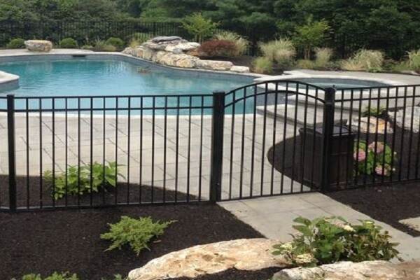 concrete block pool fences
