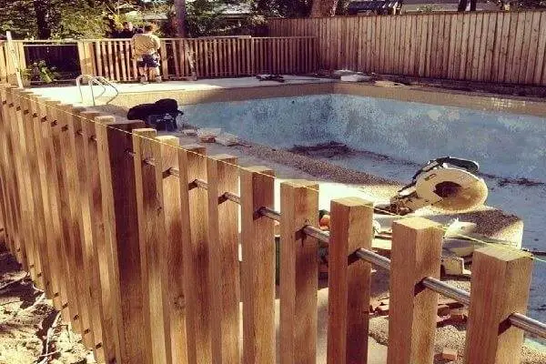 pallet pool fences